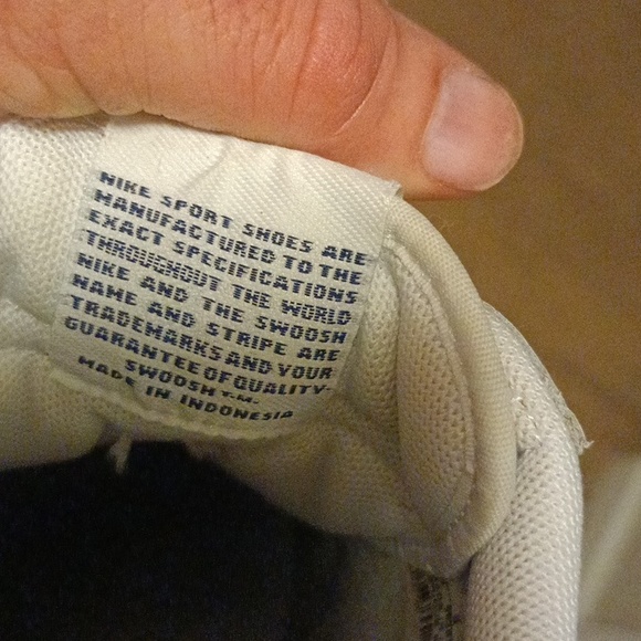 Nike sneakers - Picture 5 of 5